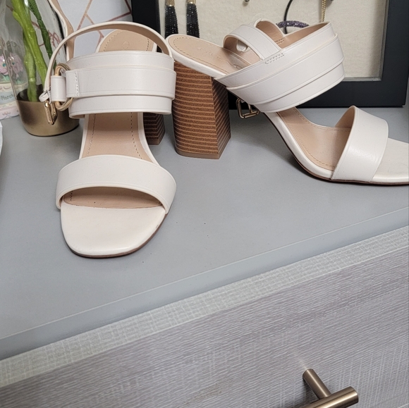 Coach shoes - Picture 2 of 6